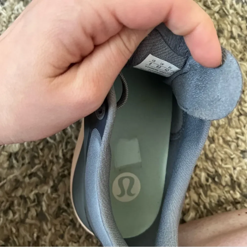 Lululemon grey chargefeel low size 8